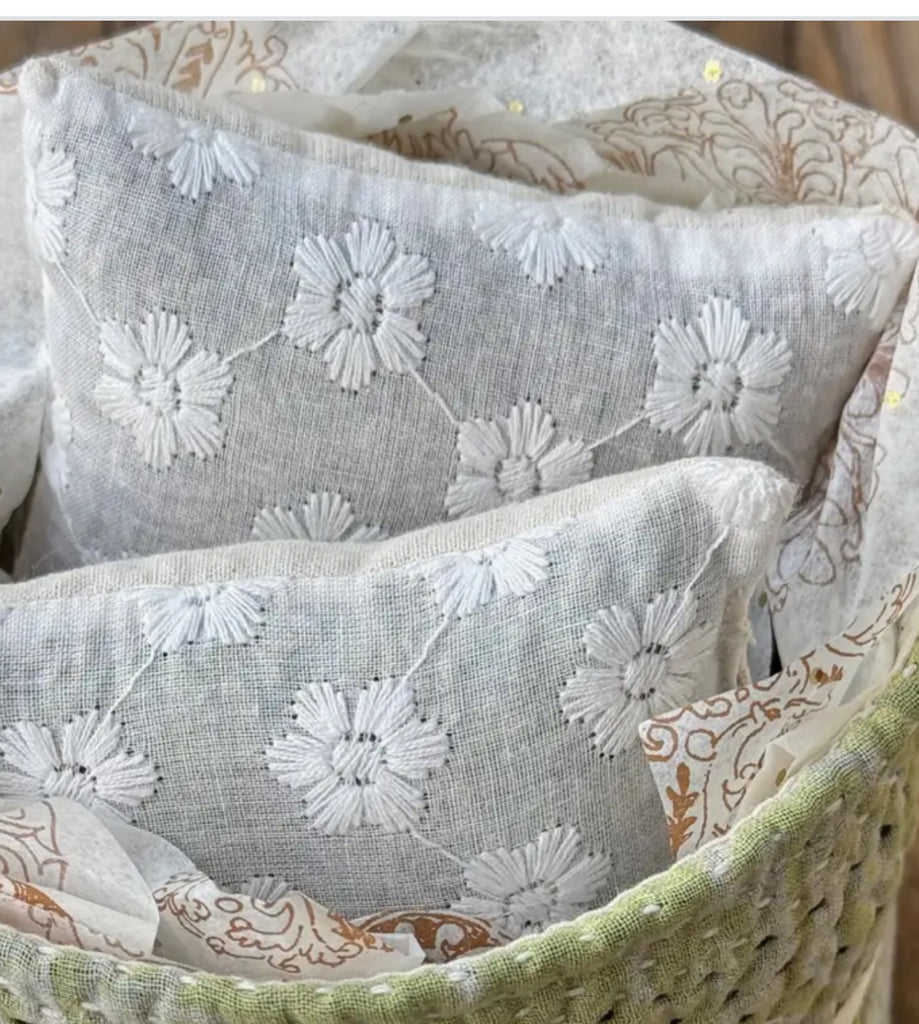 White Flower Lavender Sachet