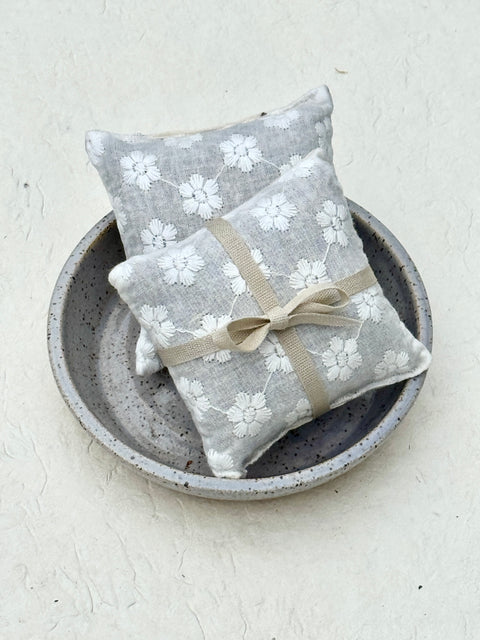 White Flower Lavender Sachet